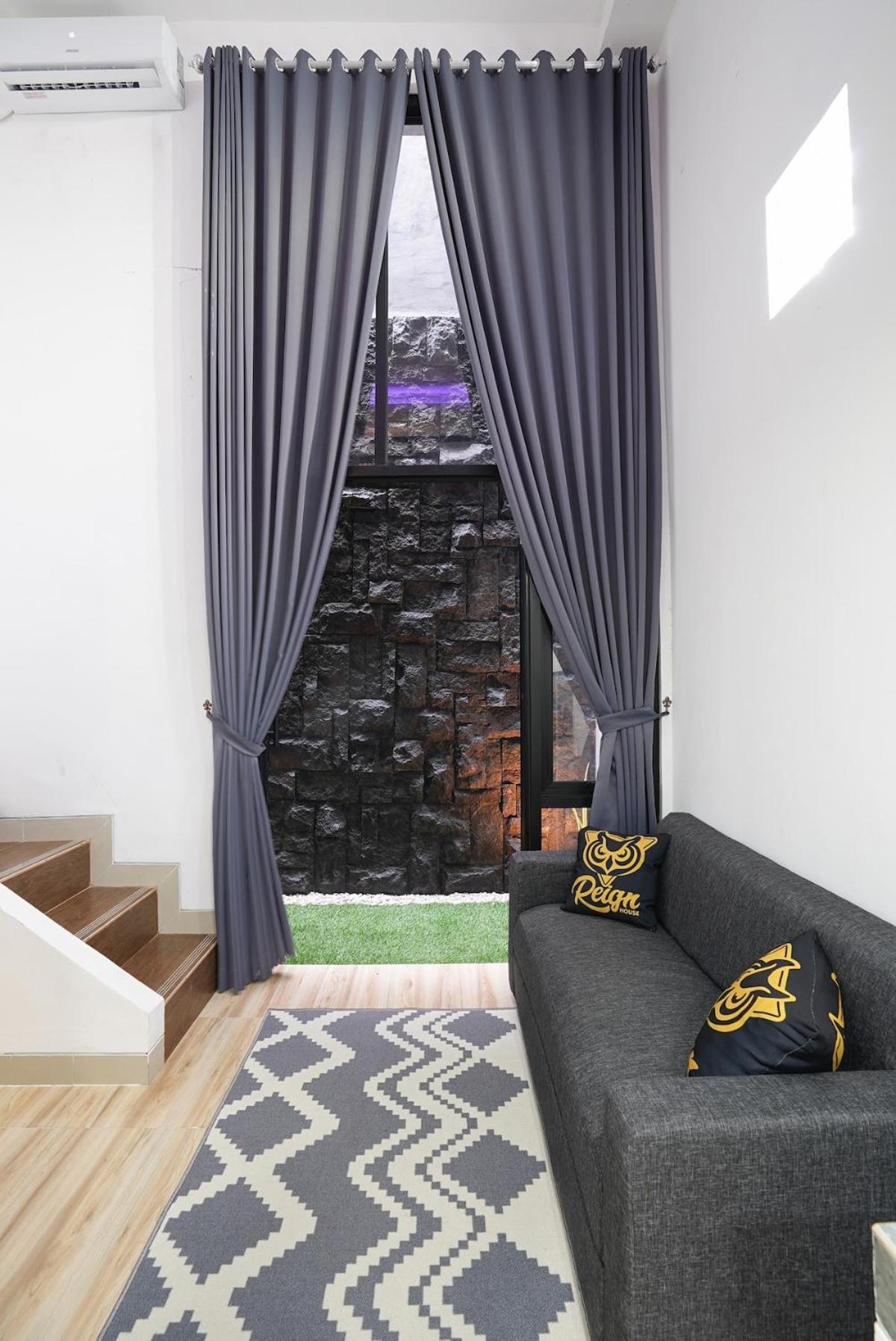 Mezzanine Luxury Smart - Apartemen *